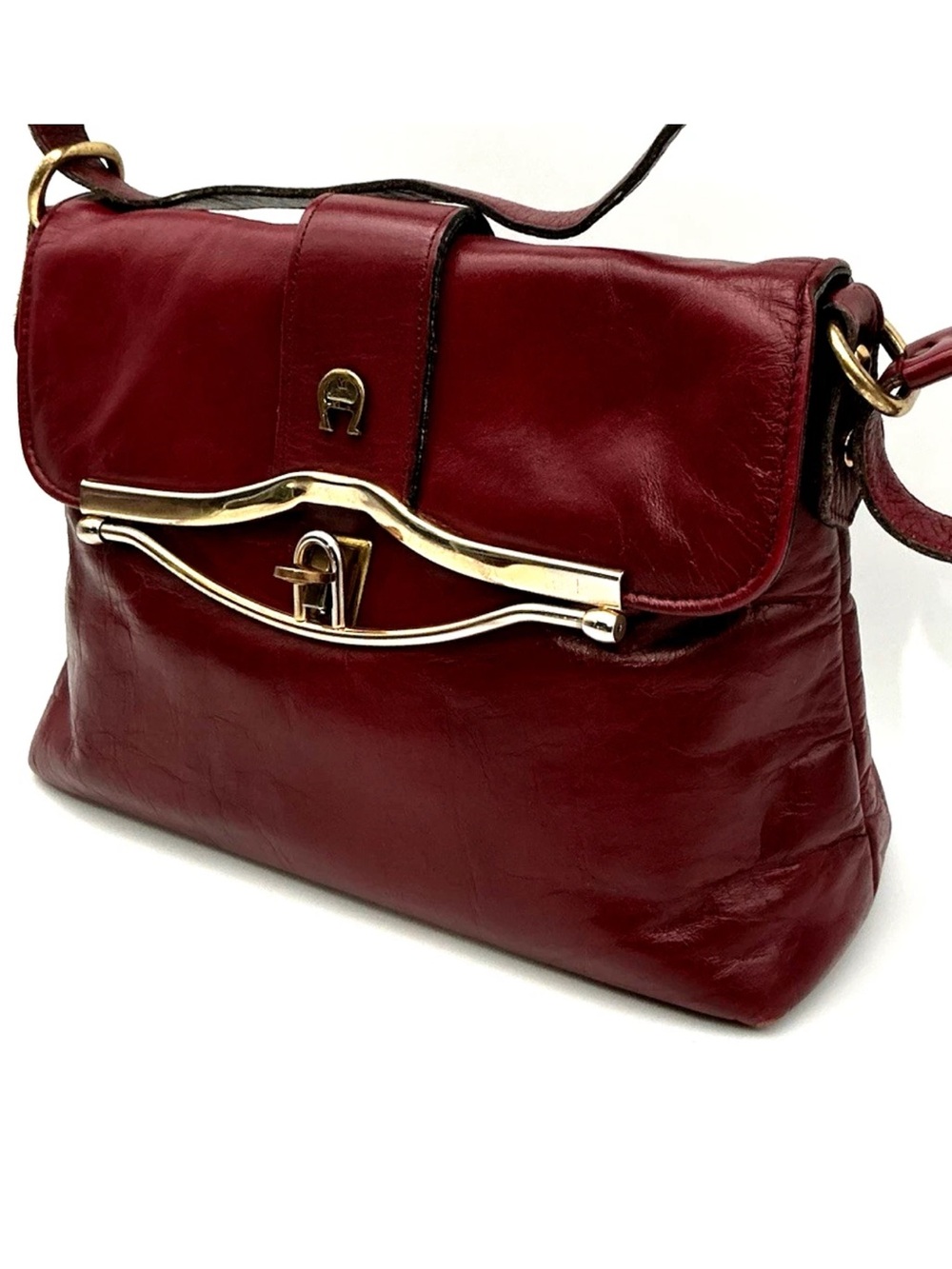 Classic Burgundy Leather Shoulder Bag with Gold Hardware